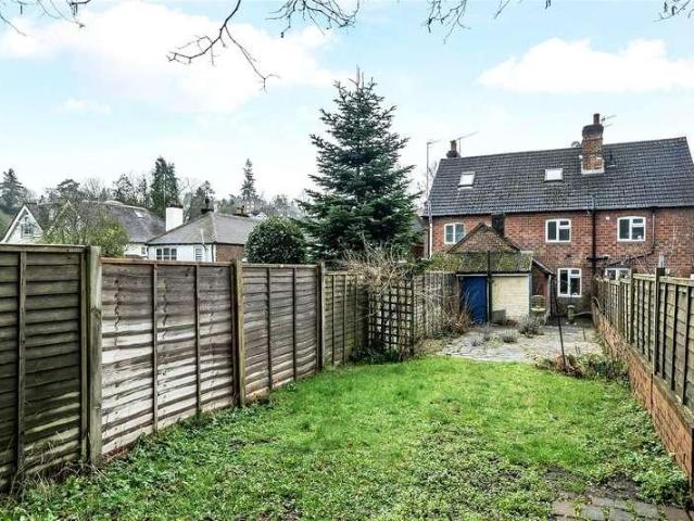 House for sale in Fole, Surrey