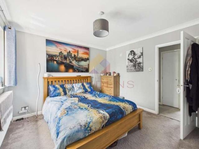 House for sale in Chipping Hill, Essex