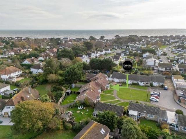 House for sale in Felpham, Clapham