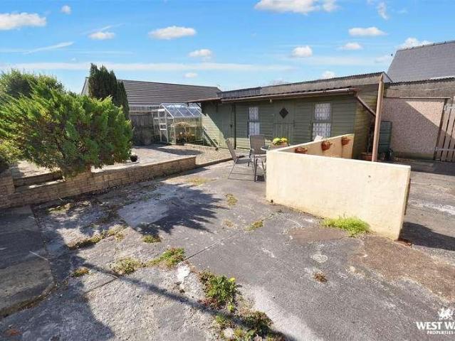 House for sale in Begelly, Wales
