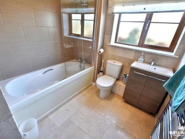 House for sale in Crundale, Wales