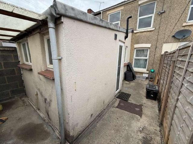 House for sale in Churchward, Rodbourne