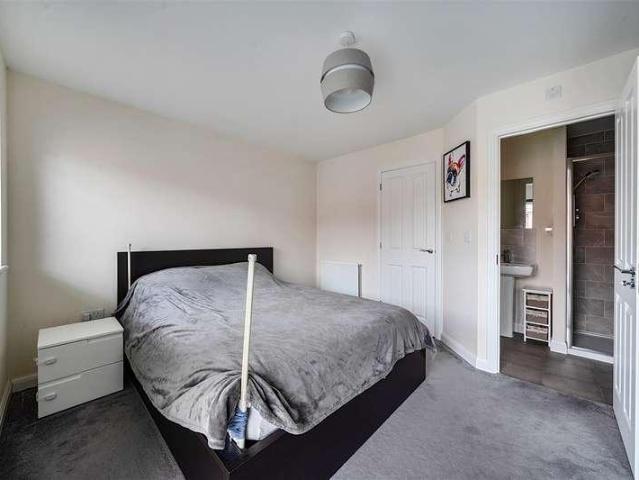 House for sale in Knowle, Bristol