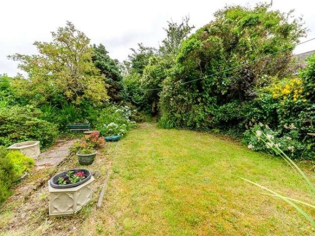 House for sale in Llanllyfni