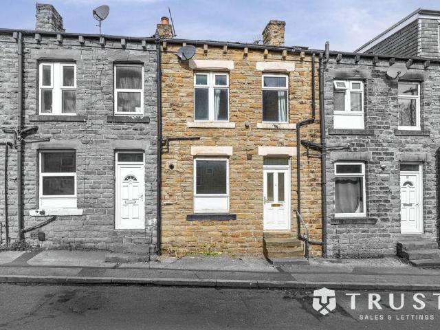 House for sale in Crackenedge, Dewsbury