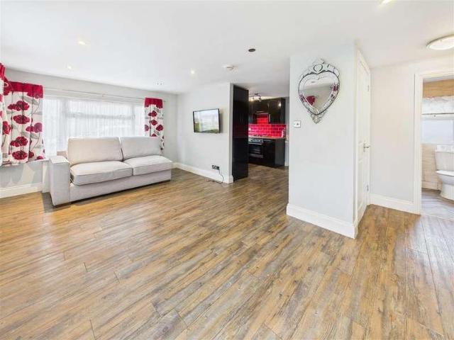 House for sale in Lower Halliford, Surrey