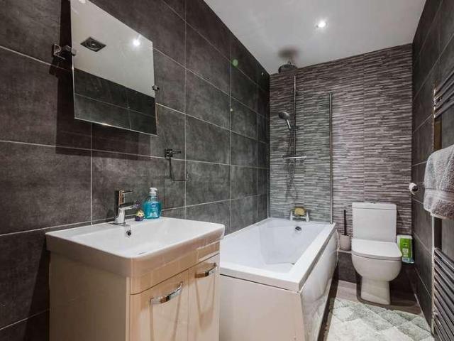 House for sale in Woodsend, Trafford Park