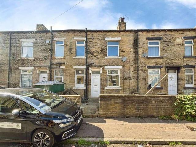 House for sale in Halifax, West Yorkshire