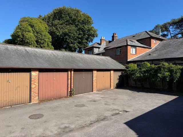 House for sale in Hythe and Dibden, Ashurst Bridge