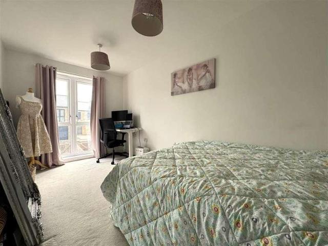 House for sale in Rodbourne, Swindon