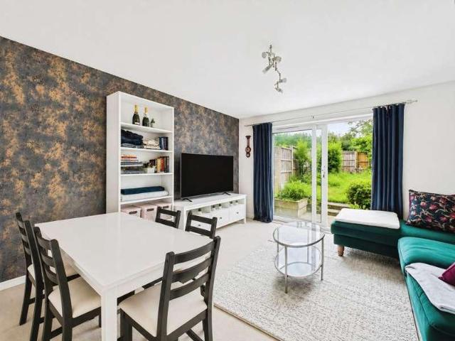 House for sale in Poets Estate, King's Walden