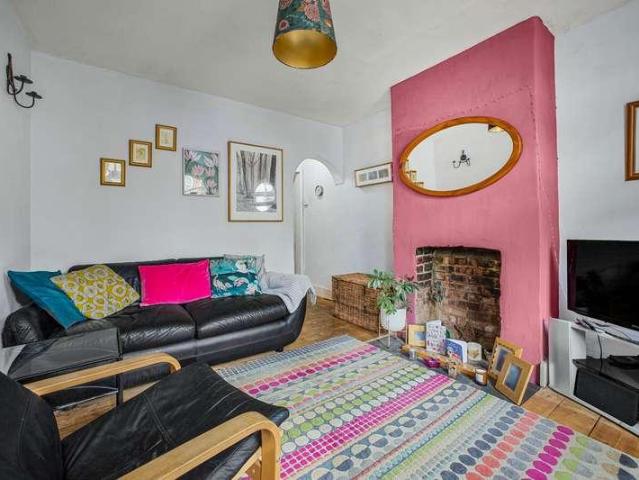 House for sale in Merrow, Guildford