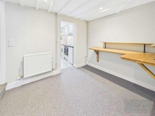 House for sale in Stanford On Avon, Leicestershire