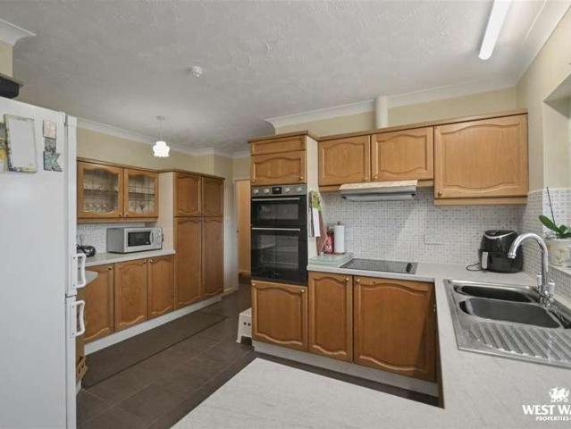House for sale in Croes-y-Llan, Llangoedmor