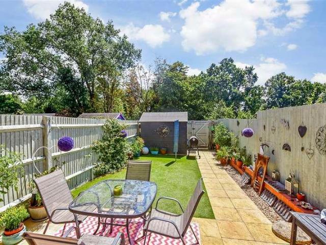 House for sale in Spring Vale, Hampshire