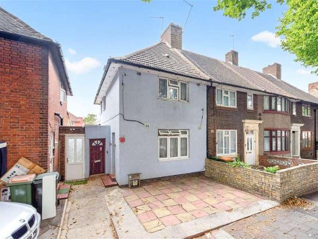 House for sale in Plaistow, Greater London