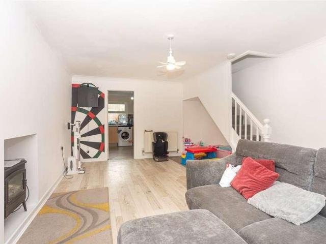 House for sale in Llanllyfni, Talysarn