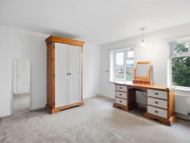House for sale in Loundsley Green, East Midlands