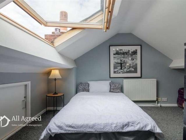 House for sale in Kedleston, East Midlands