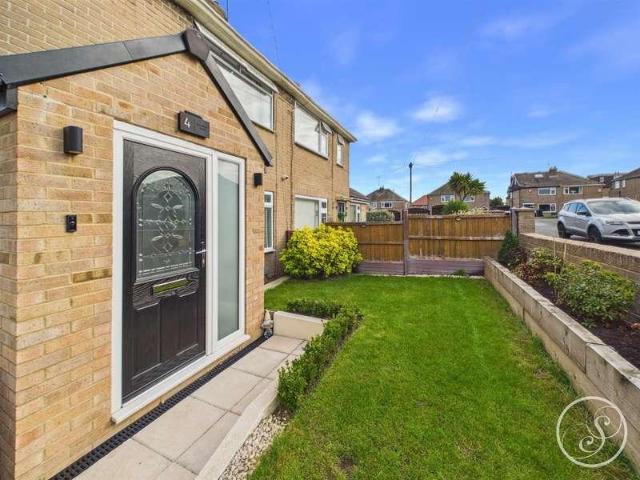 House for sale in Austhorpe, Leeds