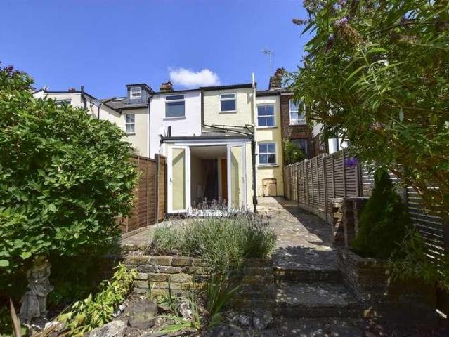 House for sale in Hall Park, Pouchen End