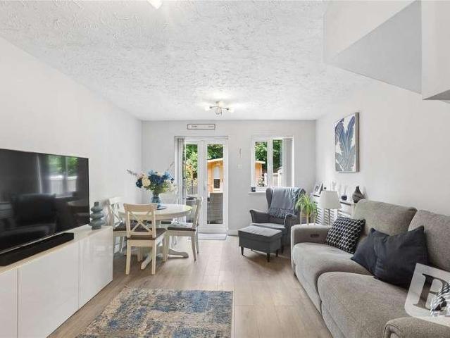 House for sale in Greater London