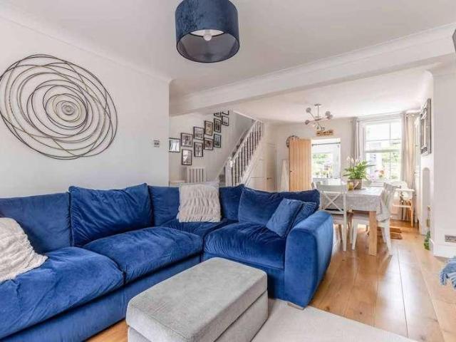 House for sale in Denham, Gerrards Cross and Chalfonts Community Board, Gerrards Cross