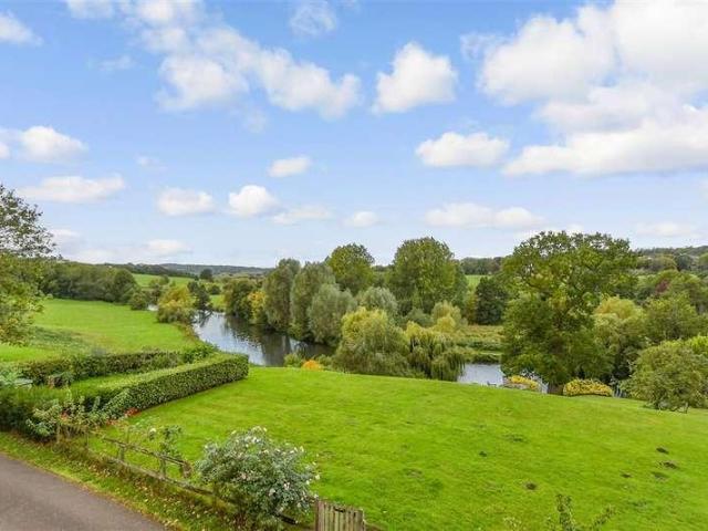House for sale in Midway, Kent