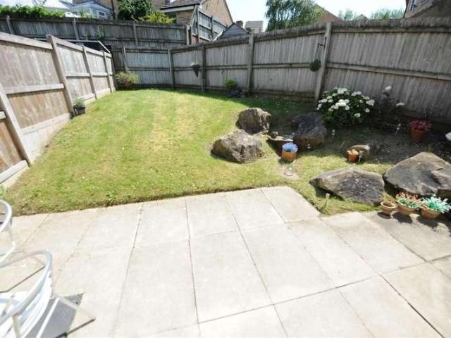 House for sale in Idle, West Yorkshire