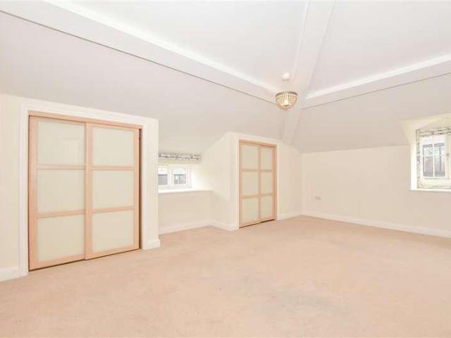 House for sale in Midway, Kent