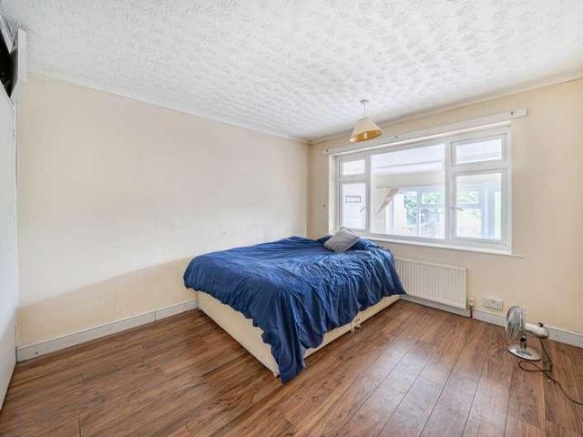 House for sale in Lewsey Farm, Luton