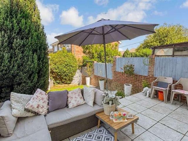 House for sale in Snipeshill, Oad Street