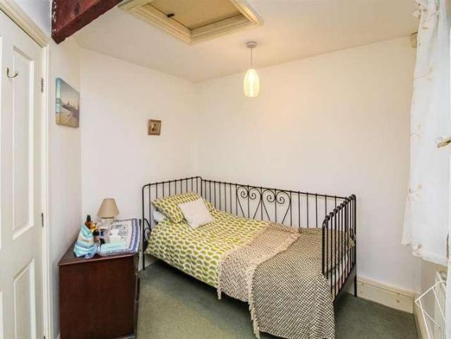 House for sale in Wakefield, Durkar