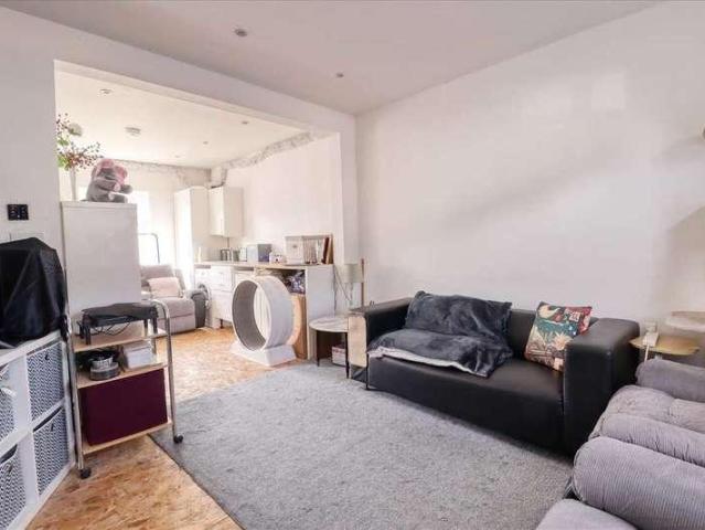 House for sale in Dale Hill, Essex