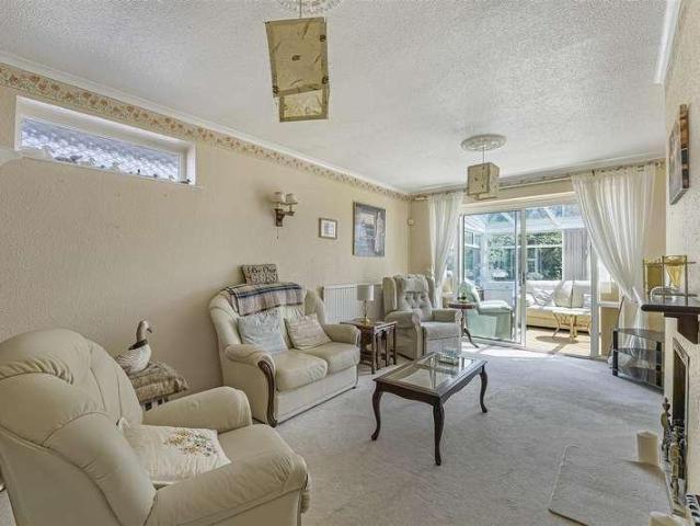 House for sale in Longfield and New Barn, Monks Orchard