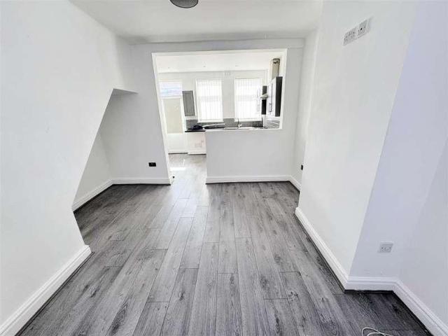 House for sale in Liverpool, Cabbage Hall