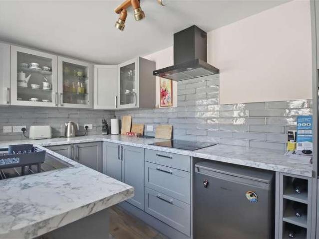 House for sale in Loundsley Green, East Midlands