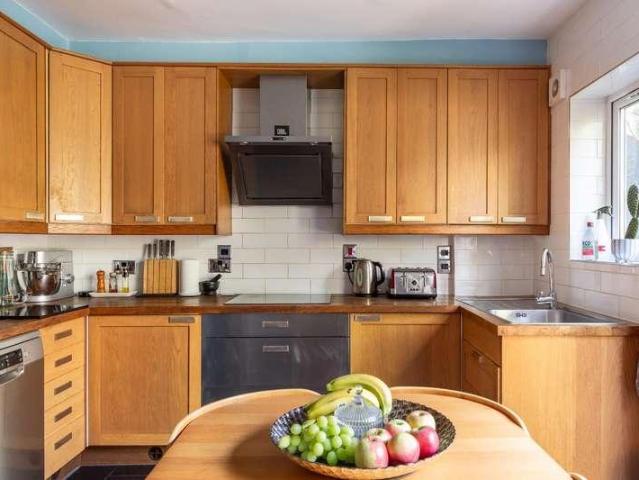 House for sale in Round Hill, Brighton & Hove