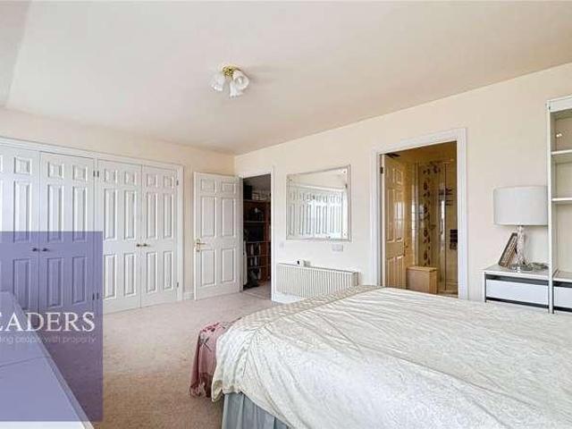 House for sale in Chipping Hill, Essex