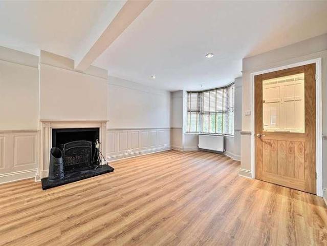 House for sale in Arundel, Clapham