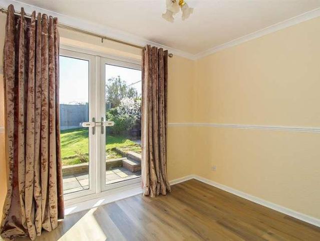 House for sale in Windmill Hill, Wakefield