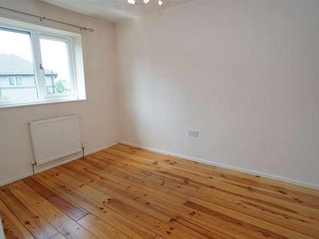 House for sale in Baildon, West Yorkshire