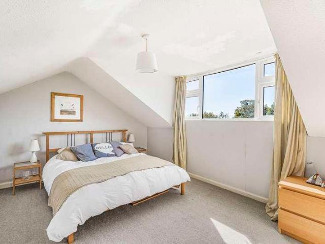 House for sale in Stratton, Cotswold