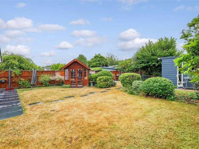 House for sale in North Shoebury, Alton Barnes