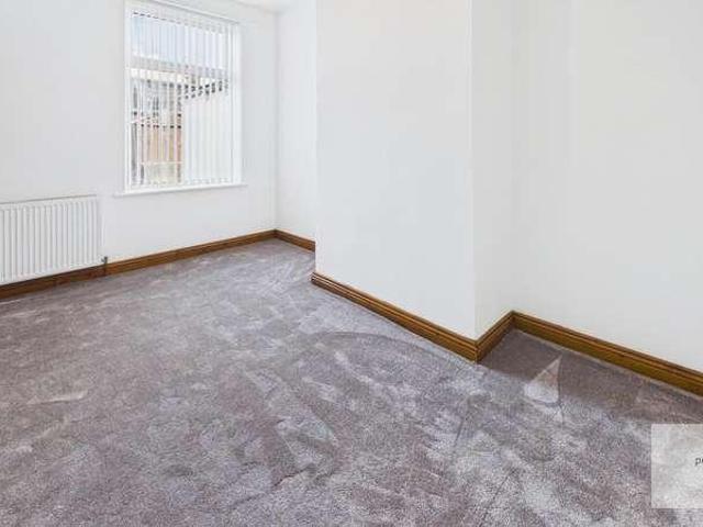 House for sale in Pimhole, Bury