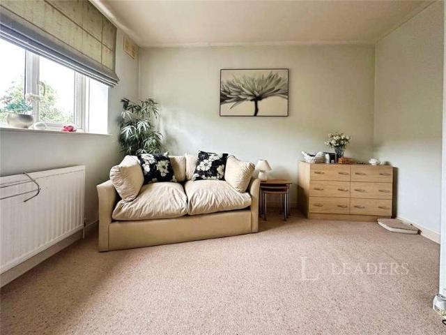 House for sale in Loughton, Epping Forest