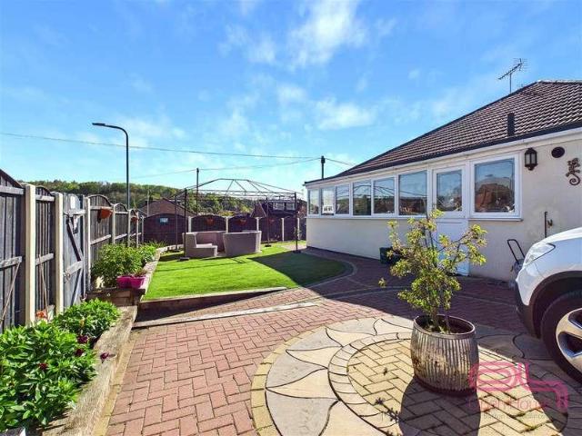 House for sale in Brizlincote, Beamhurst