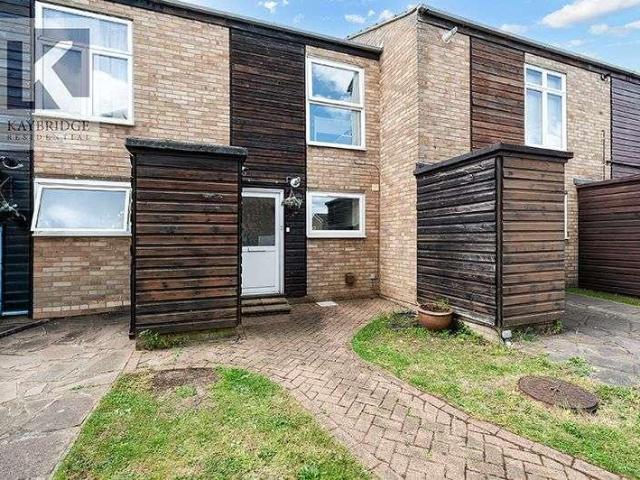 House for sale in Worcester Park, Greater London