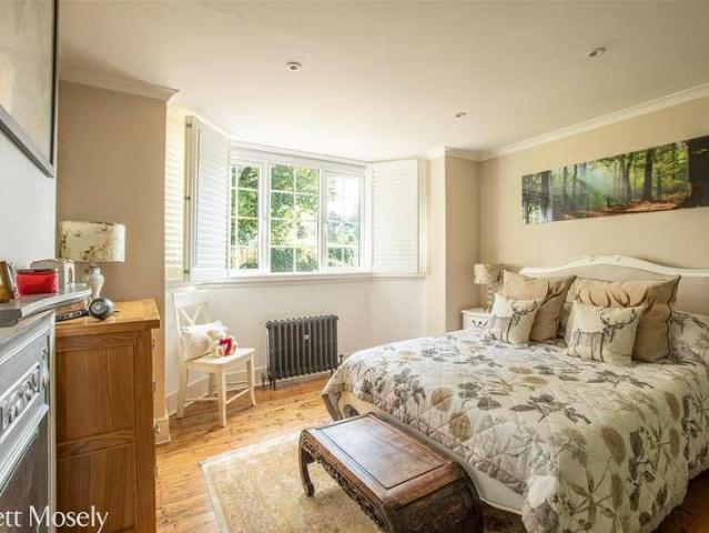 House for sale in Hurst Green, Tandridge