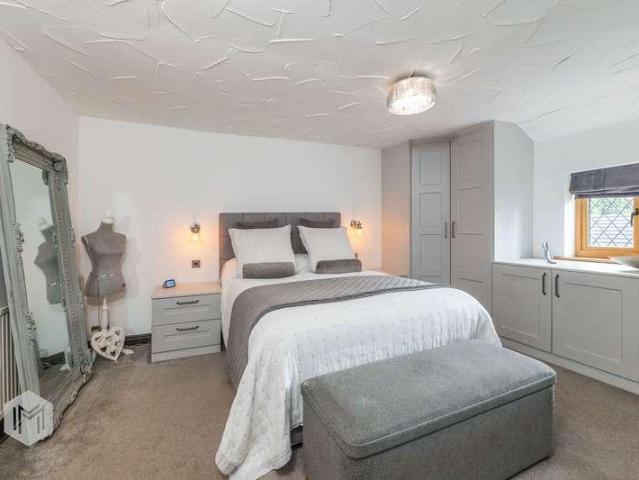 House for sale in Bradshaw, Bolton